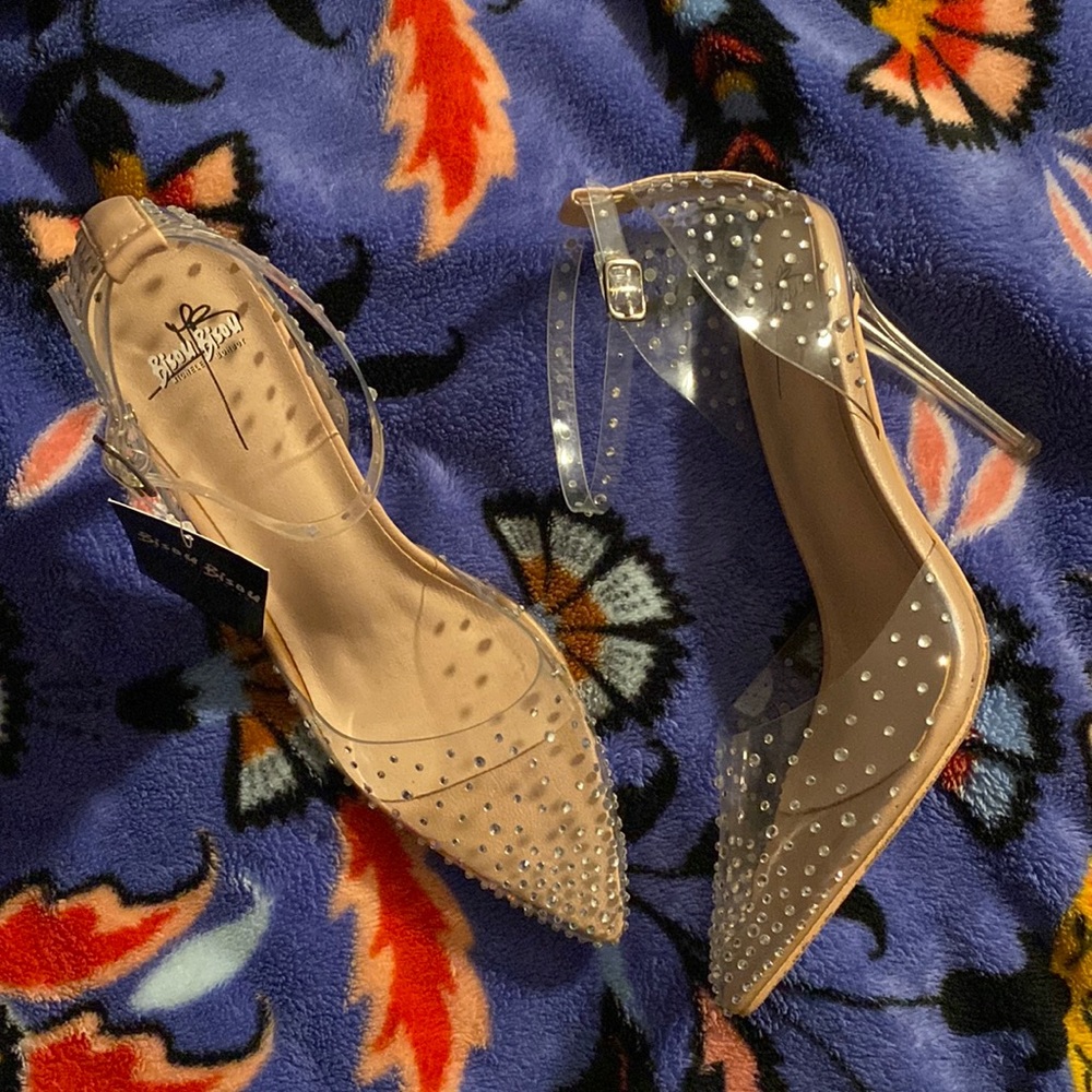 NWT bedazzled heels